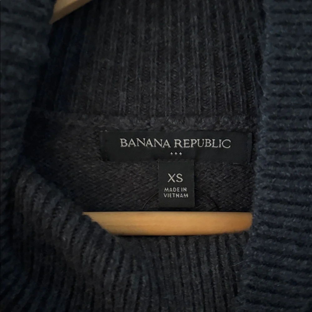 Banana Republic soft knit